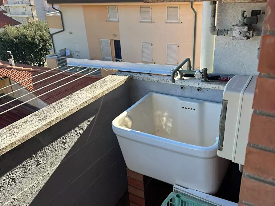 Immagine 6 di Mansarda in vendita  a Camaiore