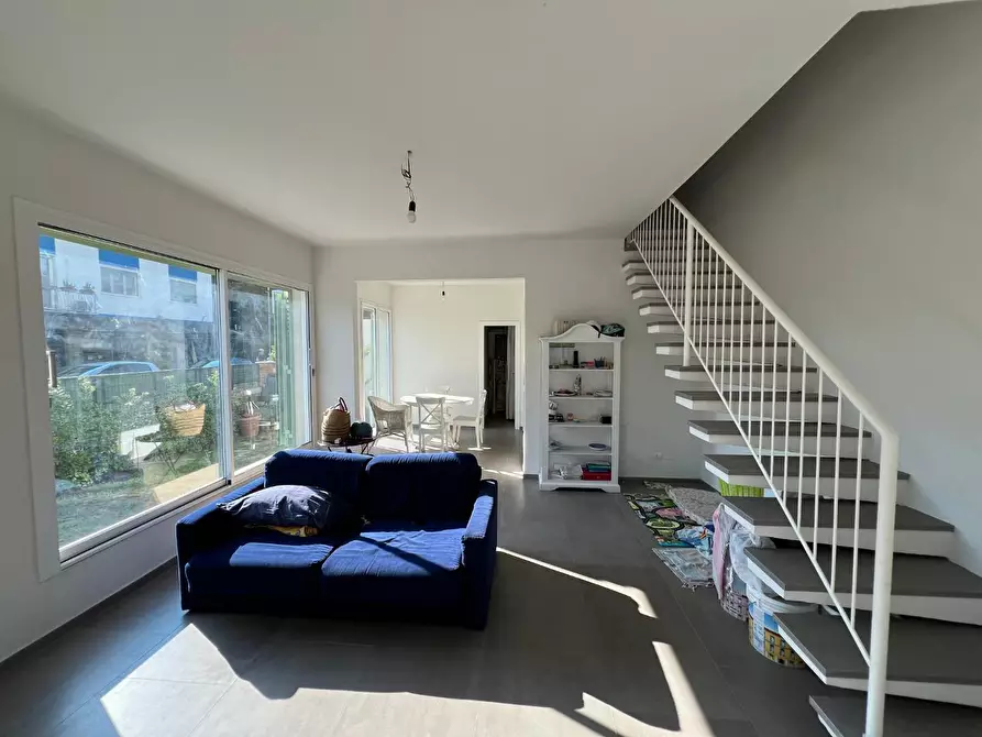 Immagine 4 di Casa bifamiliare in vendita  a Pietrasanta