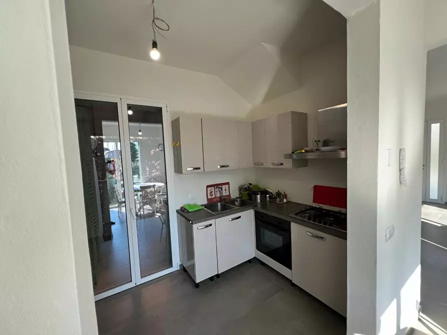 Immagine 13 di Casa bifamiliare in vendita  a Pietrasanta