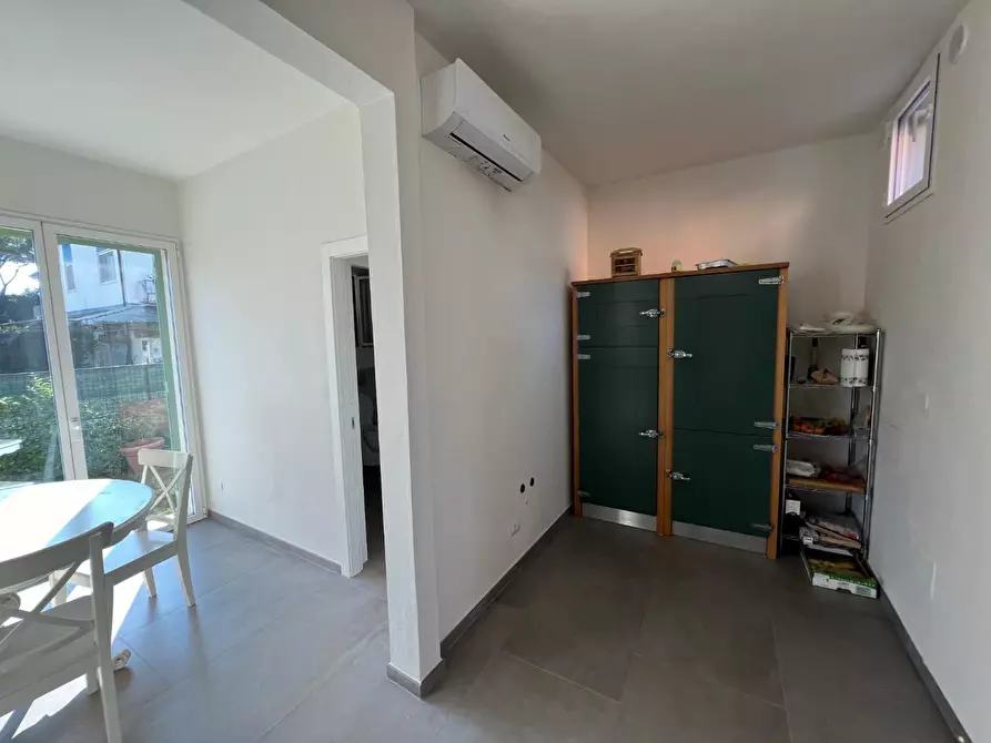 Immagine 16 di Casa bifamiliare in vendita  a Pietrasanta