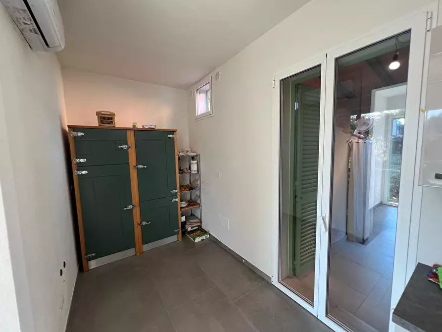 Immagine 15 di Casa bifamiliare in vendita  a Pietrasanta