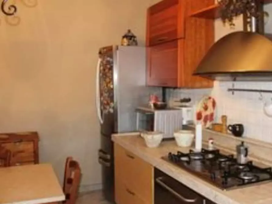 Immagine 10 di Villa in vendita  a Carrara