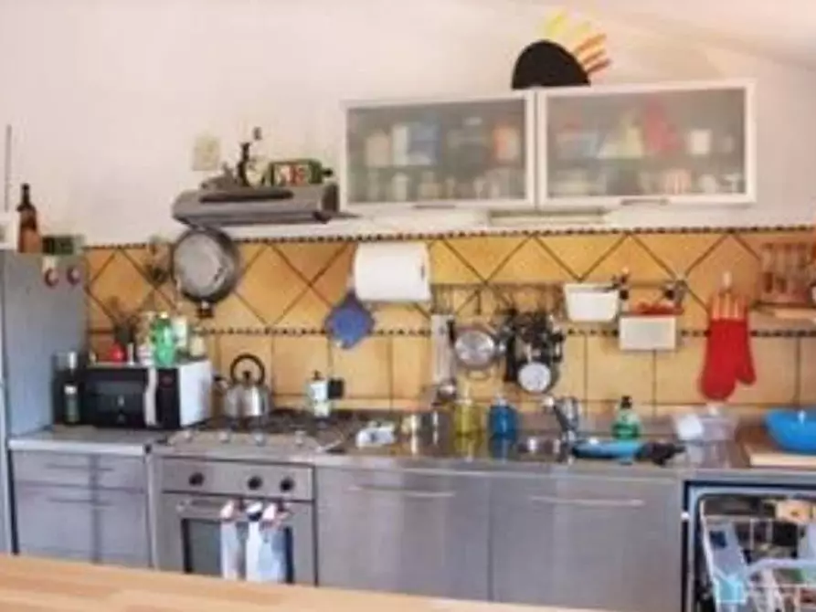 Immagine 17 di Villa in vendita  a Carrara