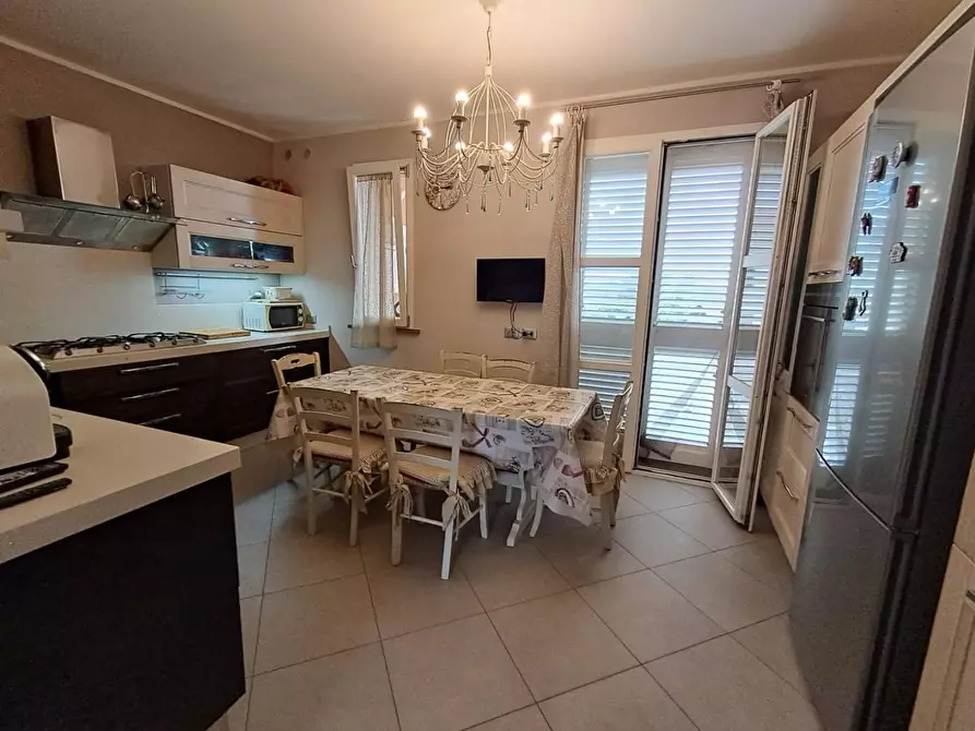 Immagine 4 di Villetta a schiera in vendita  a Buti