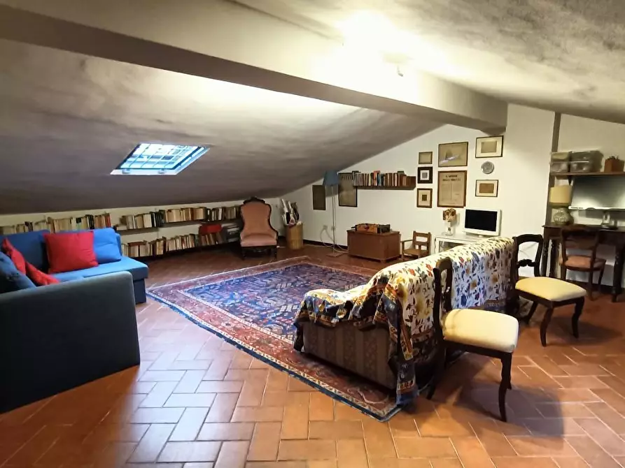 Immagine 17 di Palazzo in vendita  a Pisa