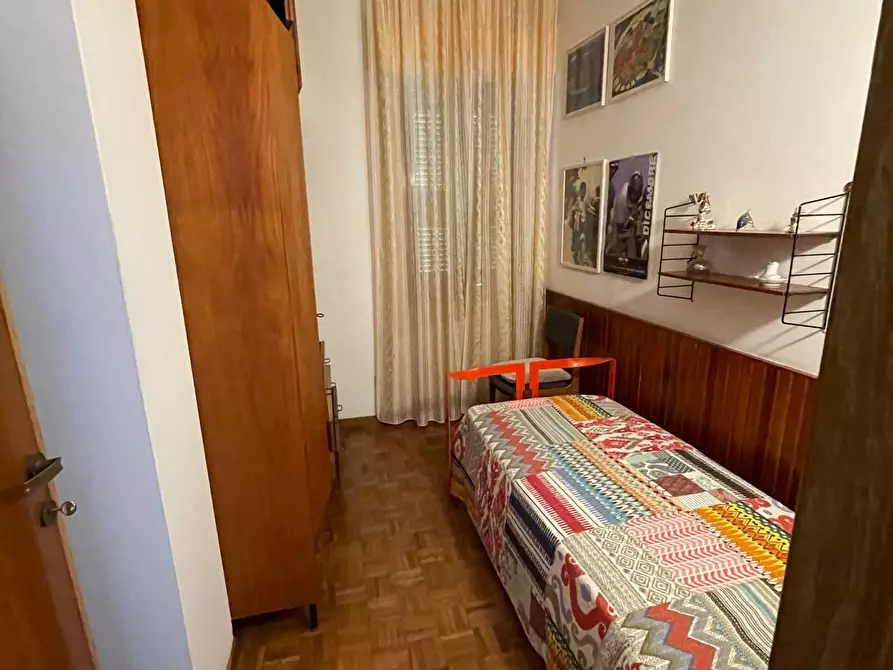 Immagine 11 di Casa bifamiliare in affitto  a Montignoso