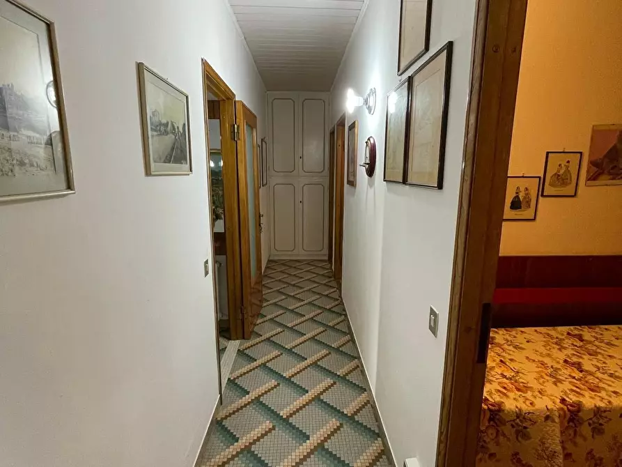 Immagine 5 di Casa bifamiliare in affitto  a Montignoso