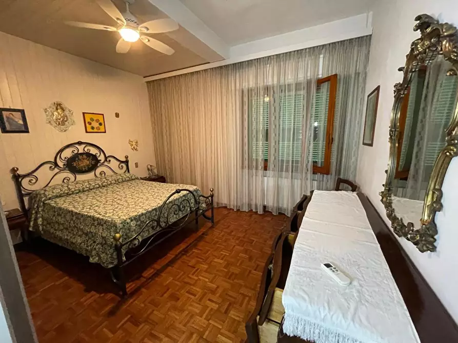 Immagine 7 di Casa bifamiliare in affitto  a Montignoso