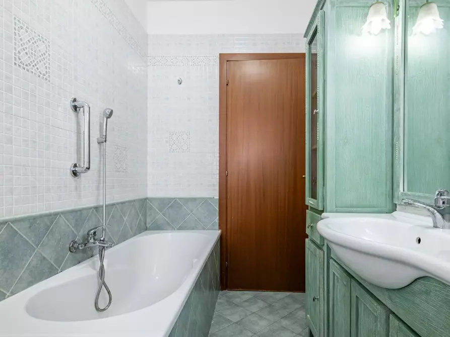 Immagine 32 di Villetta a schiera in vendita  a Bientina