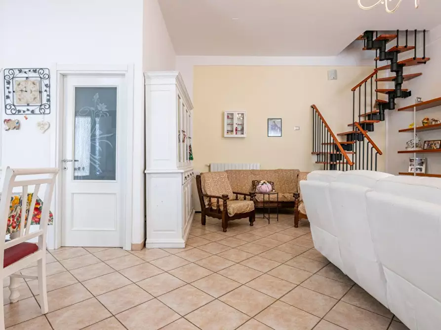 Immagine 20 di Villetta a schiera in vendita  a Bientina