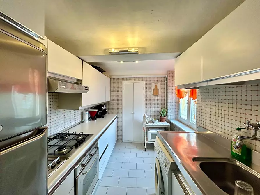 Immagine 7 di Appartamento in vendita  a Siena