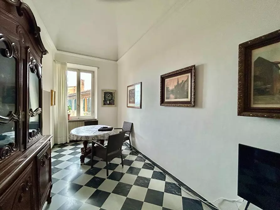 Immagine 6 di Appartamento in vendita  a Siena