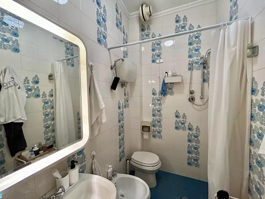 Immagine 12 di Appartamento in vendita  a Siena