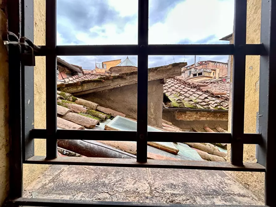 Immagine 18 di Appartamento in vendita  a Siena