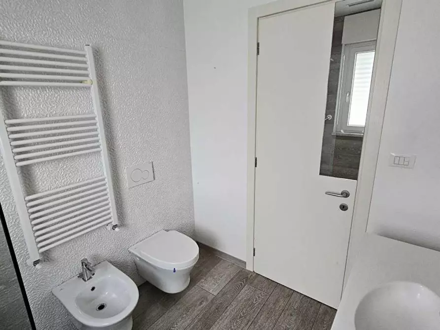 Immagine 14 di Appartamento in vendita  a Massa