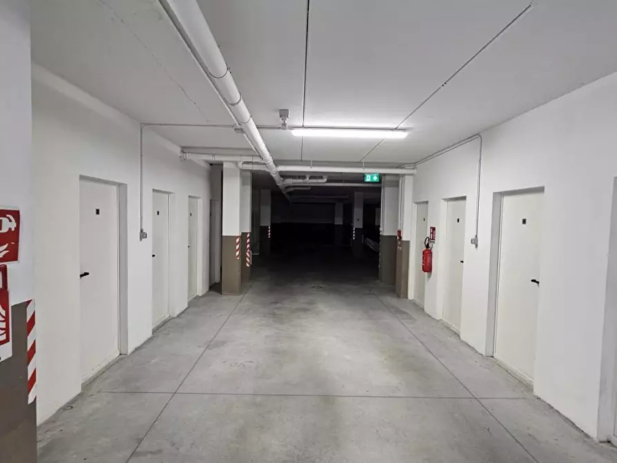 Immagine 16 di Appartamento in vendita  a Massa