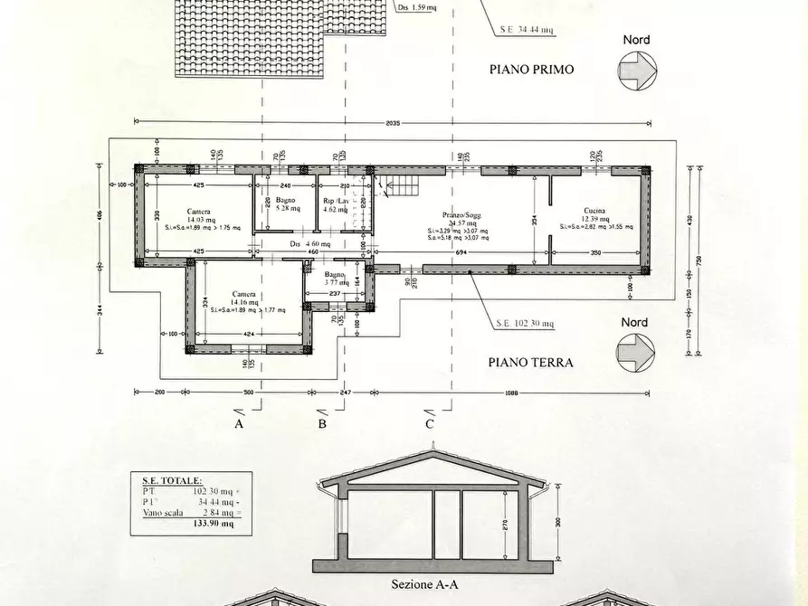 Immagine 1 di Villa in vendita  a Capannori