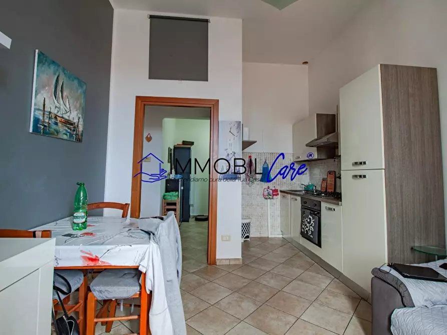 Immagine 5 di Appartamento in vendita  a Livorno