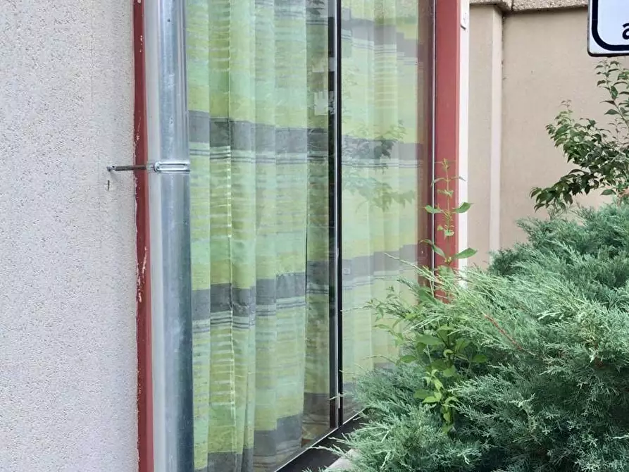 Immagine 4 di Negozio in affitto  a Chianciano Terme