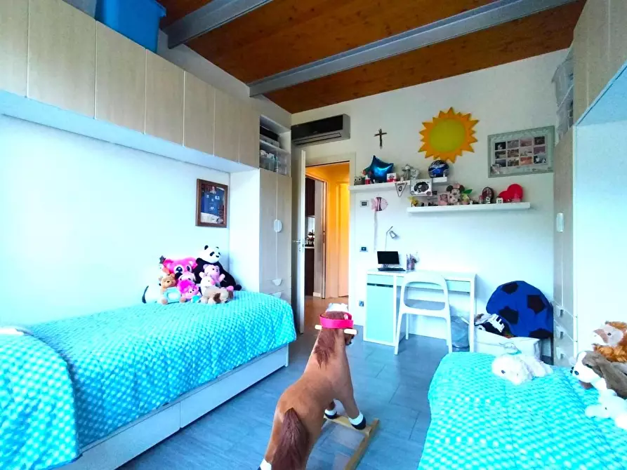 Immagine 26 di Villa in vendita  a Palazzago