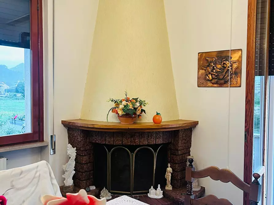 Immagine 4 di Appartamento in affitto  a Tresana