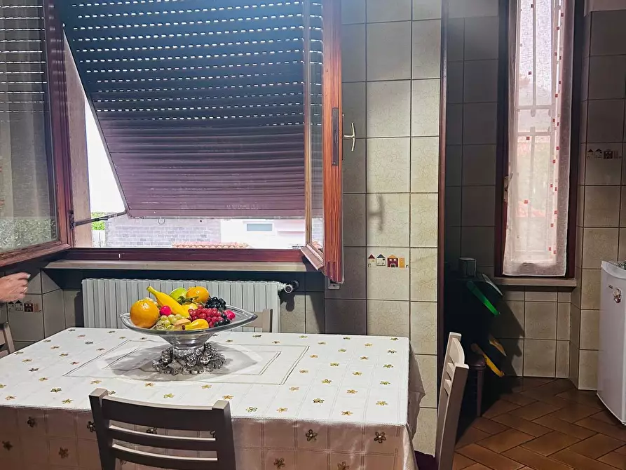 Immagine 6 di Appartamento in affitto  a Tresana