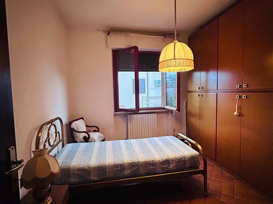 Immagine 11 di Appartamento in affitto  a Tresana