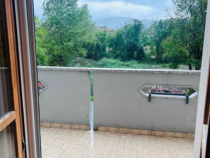 Immagine 2 di Appartamento in affitto  a Tresana