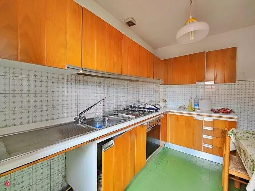 Immagine 3 di Porzione di casa in vendita  a Seravezza