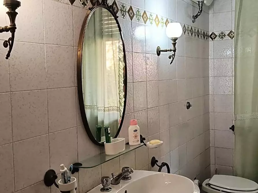 Immagine 33 di Villa in vendita  a San Giuliano Terme