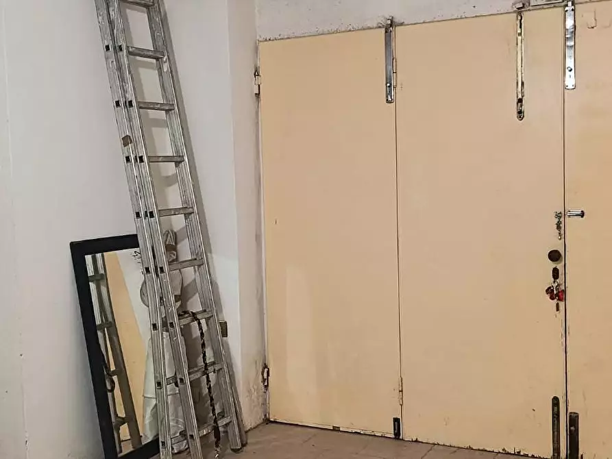 Immagine 41 di Villa in vendita  a San Giuliano Terme