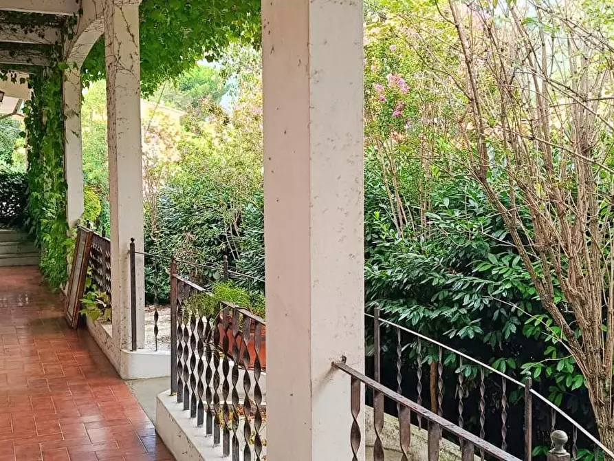 Immagine 39 di Villa in vendita  a San Giuliano Terme