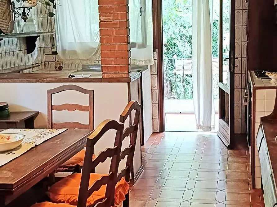 Immagine 13 di Villa in vendita  a San Giuliano Terme