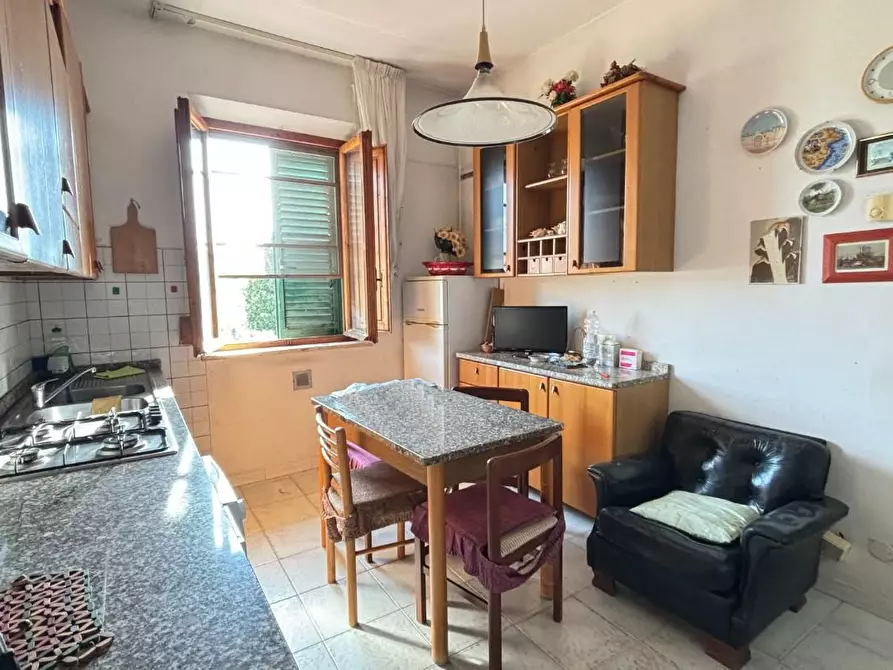 Immagine 10 di Appartamento in vendita  a Cascina