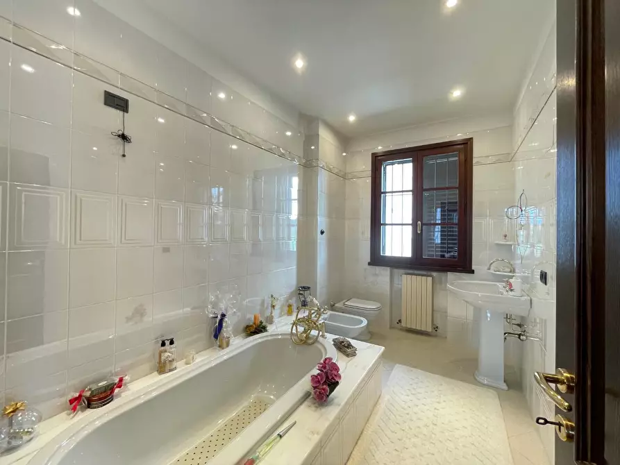 Immagine 34 di Casa bifamiliare in vendita  a Cerreto Guidi