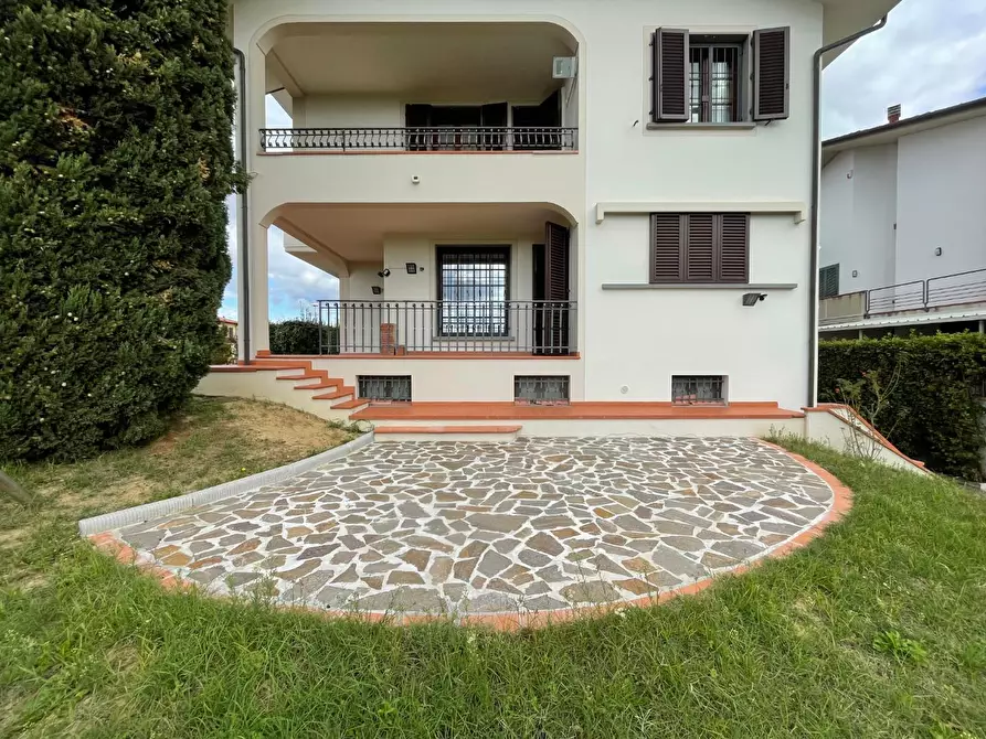 Immagine 3 di Casa bifamiliare in vendita  a Cerreto Guidi