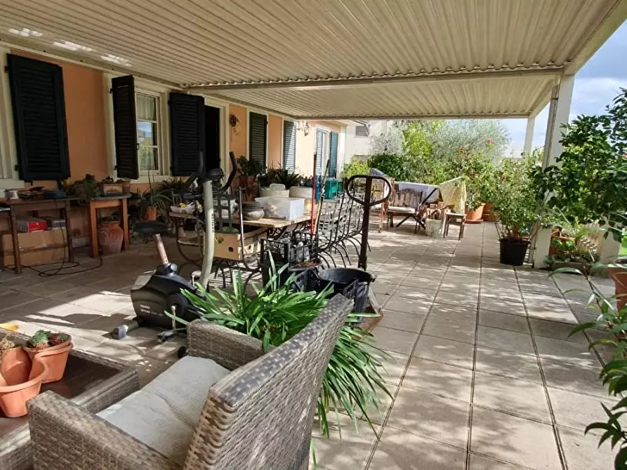 Immagine 39 di Mansarda in vendita  a Porcari