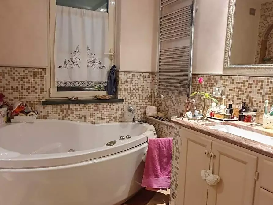 Immagine 27 di Mansarda in vendita  a Porcari