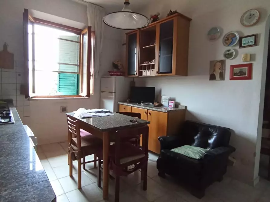 Immagine 11 di Appartamento in vendita  a Cascina