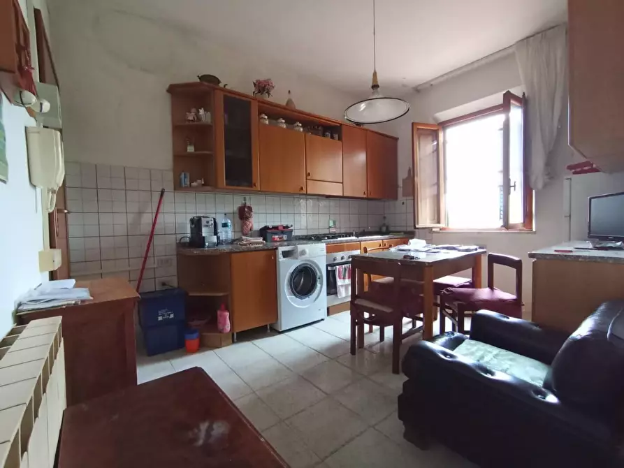 Immagine 2 di Appartamento in vendita  a Cascina