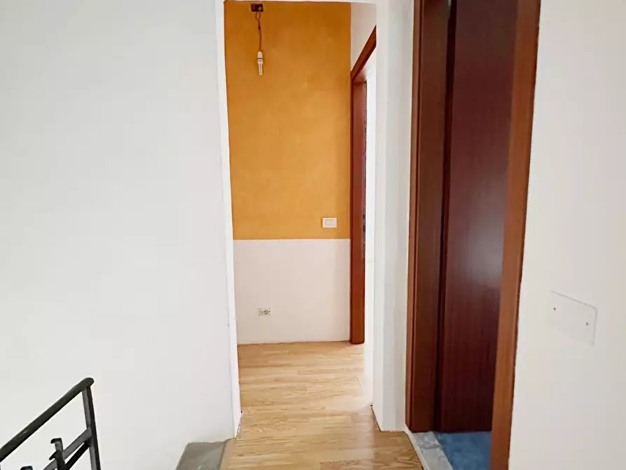 Immagine 29 di Terratetto in vendita  a Lucca