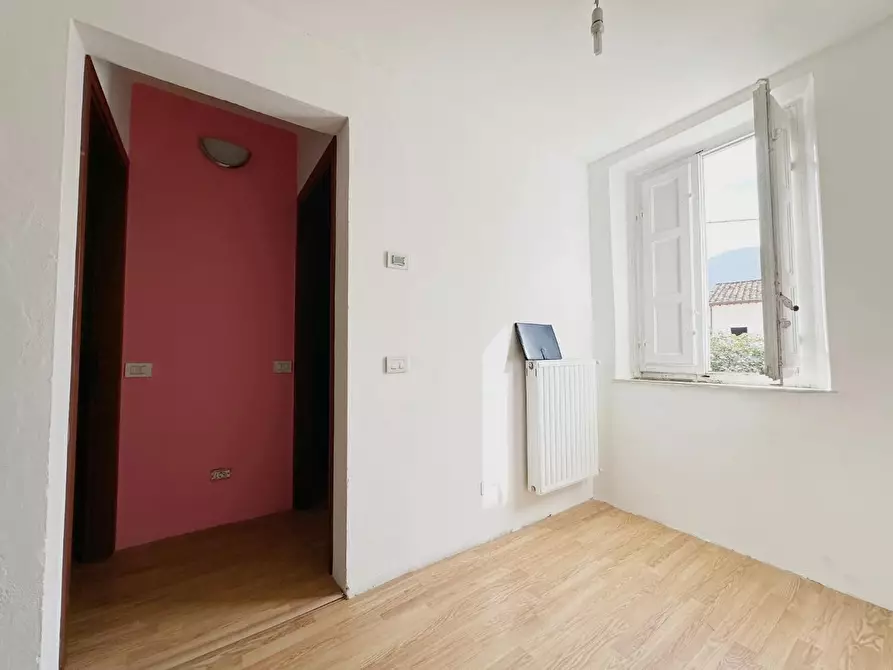 Immagine 17 di Terratetto in vendita  a Lucca