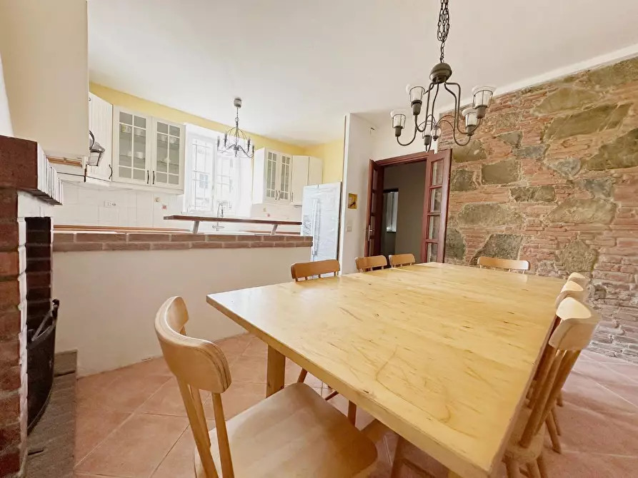 Immagine 9 di Terratetto in vendita  a Lucca