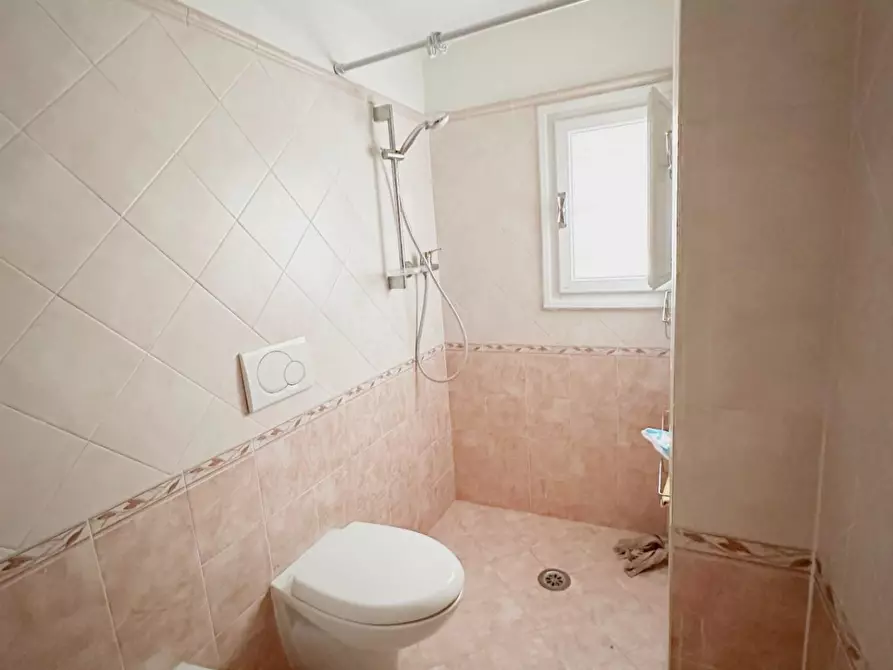 Immagine 28 di Terratetto in vendita  a Lucca