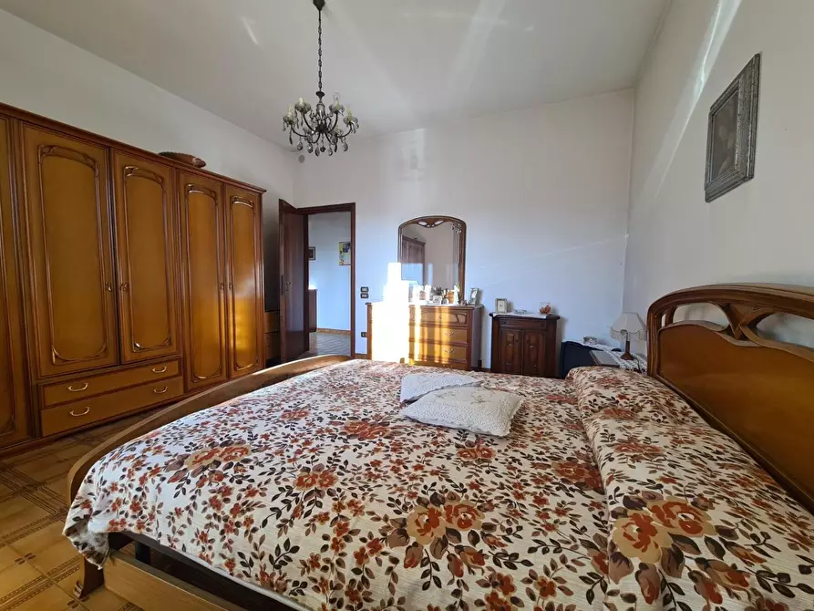 Immagine 6 di Villa in vendita  a Santa Maria A Monte