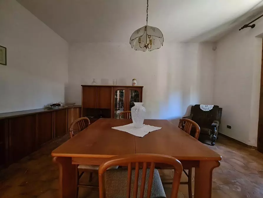 Immagine 5 di Villa in vendita  a Santa Maria A Monte