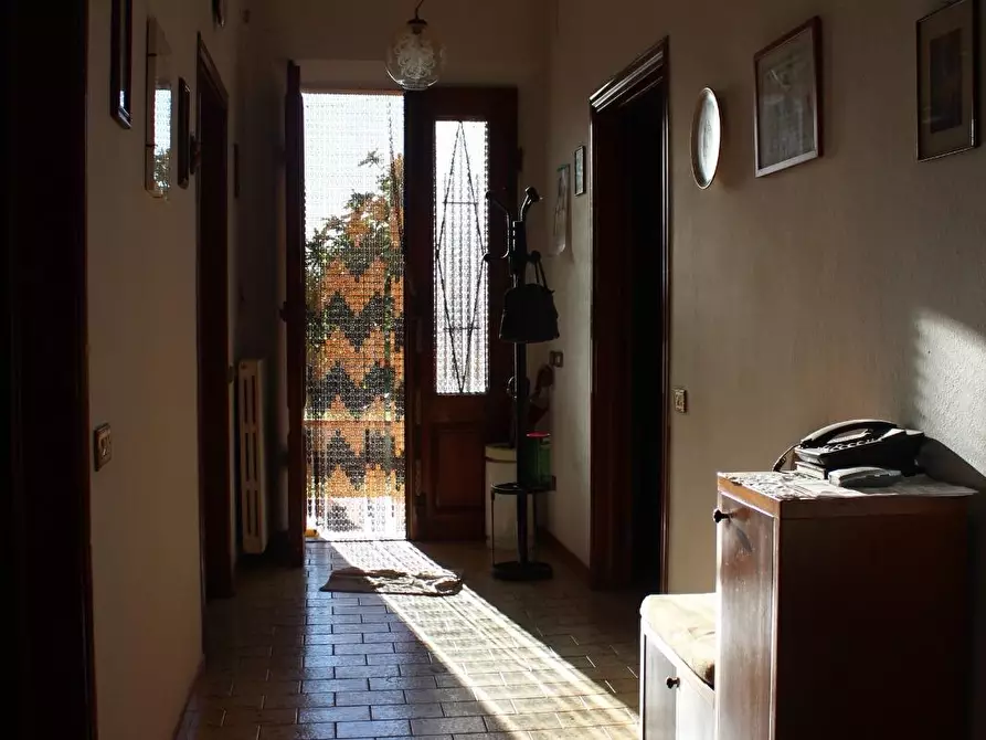 Immagine 2 di Villa in vendita  a Santa Maria A Monte