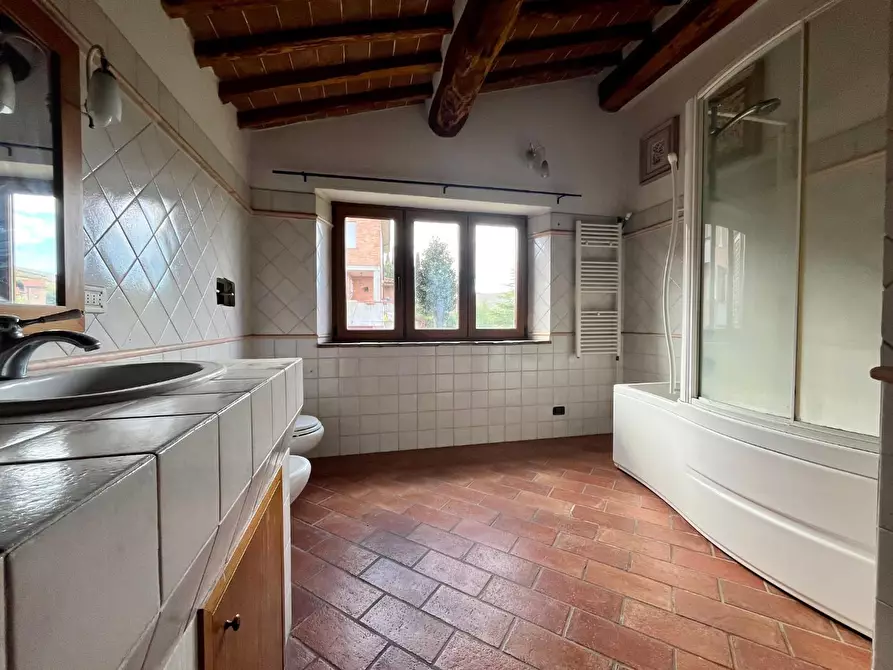 Immagine 13 di Villetta a schiera in vendita  a Monteroni D'arbia