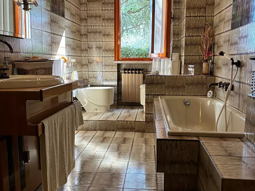 Immagine 14 di Appartamento in vendita  a Vinci