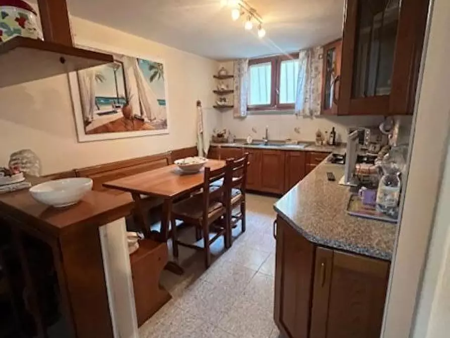 Immagine 2 di Appartamento in vendita  a Fosdinovo